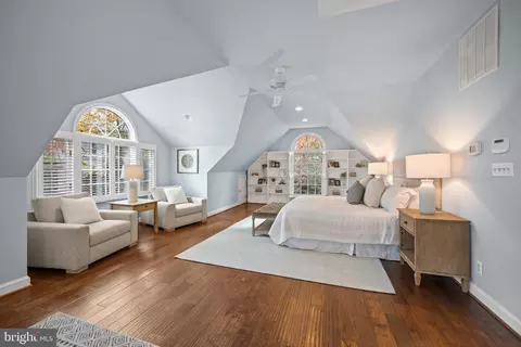 Bedroom - 6710 Wemberly Way, Mclean, VA 22101 photo 1 of 4