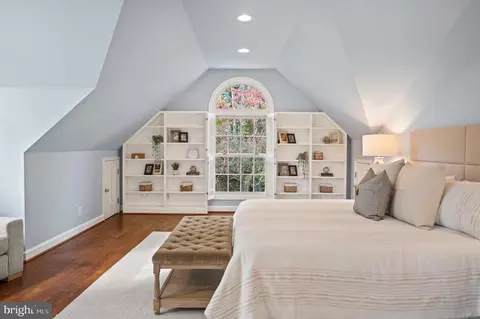 Bedroom - 6710 Wemberly Way, Mclean, VA 22101 photo 2 of 4