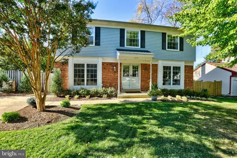 1323 April Way, Herndon, VA 20170