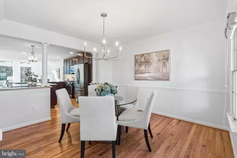 Dining - 9516 Wallingford Dr, Burke, VA 22015 photo 2 of 4