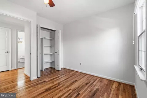 Bedroom - 9516 Wallingford Dr, Burke, VA 22015 photo 10 of 10