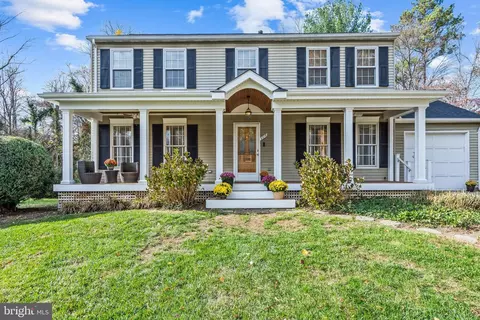 9516 Wallingford Dr, Burke, VA 22015