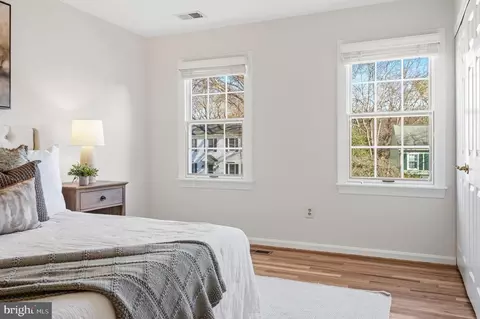 Bedroom - 9516 Wallingford Dr, Burke, VA 22015 photo 3 of 10