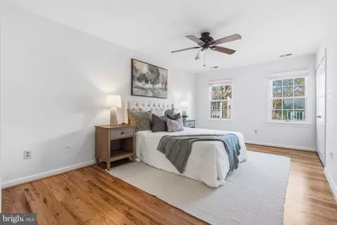 Bedroom - 9516 Wallingford Dr, Burke, VA 22015 photo 1 of 10