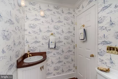 7831 Southdown Rd, Alexandria, VA 22308 photo 31