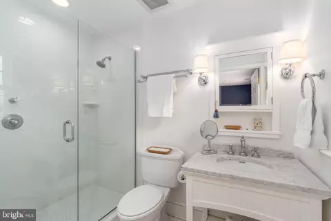 7831 Southdown Rd, Alexandria, VA 22308 photo 28