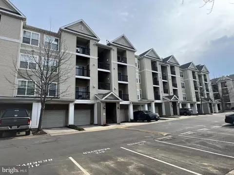 5107 D Travis Edward Way #D, Centreville, VA 20120