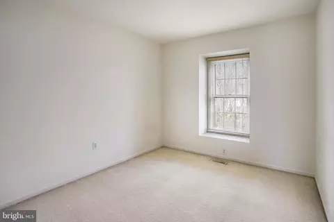 Bedroom - 7205 Gentian Ct, Springfield, VA 22152 photo 6 of 6