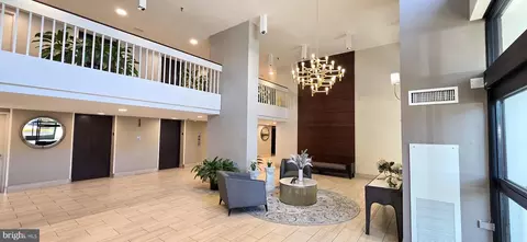 2311 Pimmit Dr #815, Falls Church, VA 22043
