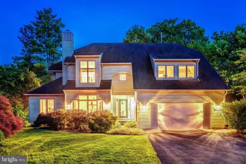 12021 Walnut Branch Rd, Reston, VA 20194