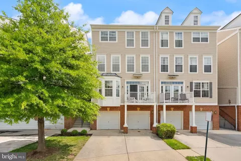 13656 Salk St #139, Herndon, VA 20171
