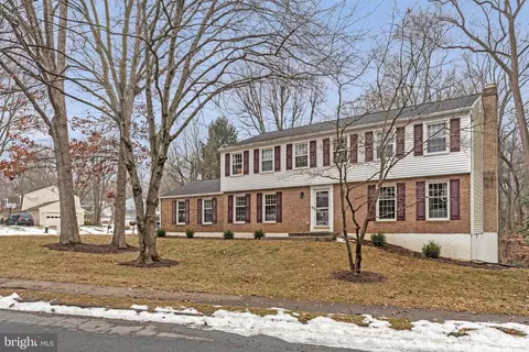 10720 Burr Oak Way, Burke, VA 22015