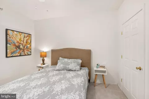Bedroom - 1601 Spring Gate Dr #1116, Mclean, VA 22102 photo 2 of 5