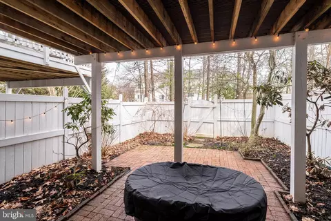 Exterior - 12027 Edgemere Cir, Reston, VA 20190 photo 5 of 11