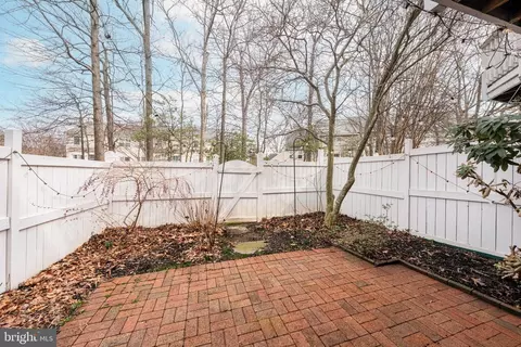 Exterior - 12027 Edgemere Cir, Reston, VA 20190 photo 6 of 11