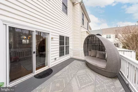 Exterior - 12027 Edgemere Cir, Reston, VA 20190 photo 4 of 11