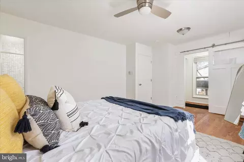 Bedroom - 4104 Hamlin Ave, Chantilly, VA 20151 photo 2 of 2