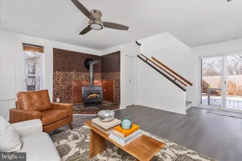 Other - 4104 Hamlin Ave, Chantilly, VA 20151 photo 6 of 8
