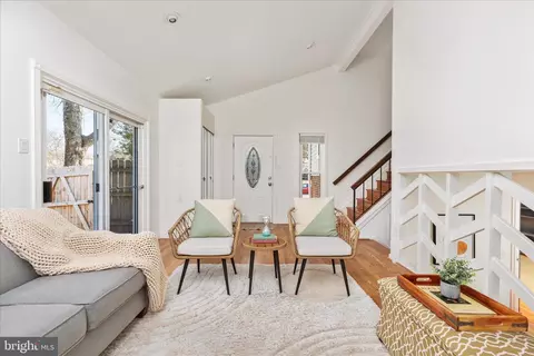 Other - 4104 Hamlin Ave, Chantilly, VA 20151 photo 1 of 8