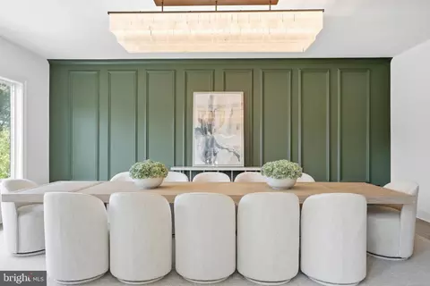 Dining - 1917 Kenbar Ct, Mclean, VA 22101 photo 2 of 5