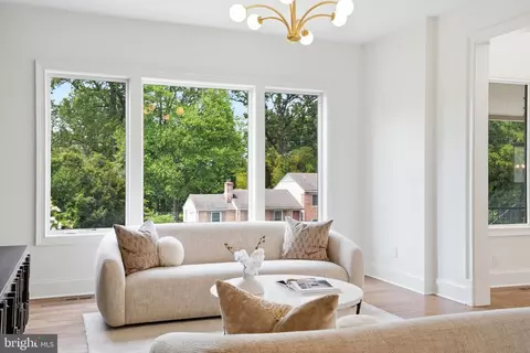 Living - 1917 Kenbar Ct, Mclean, VA 22101 photo 1 of 6