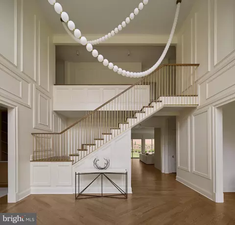 Entry Way - 1917 Kenbar Ct, Mclean, VA 22101 photo 3 of 13