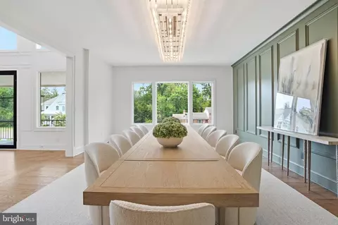 Dining - 1917 Kenbar Ct, Mclean, VA 22101 photo 2 of 4