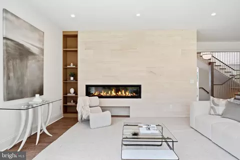 Living - 1917 Kenbar Ct, Mclean, VA 22101 photo 5 of 6
