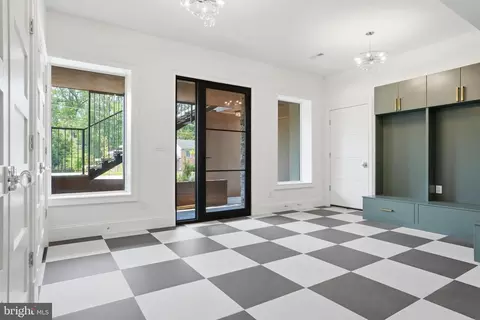 Entry Way - 1917 Kenbar Ct, Mclean, VA 22101 photo 17 of 17