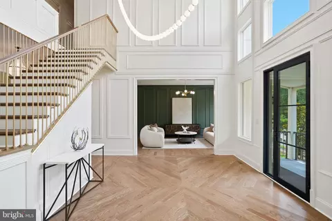 Entry Way - 1917 Kenbar Ct, Mclean, VA 22101 photo 1 of 17