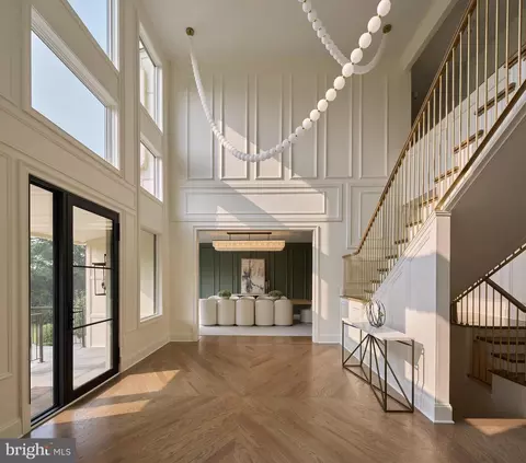 Entry Way - 1917 Kenbar Ct, Mclean, VA 22101 photo 2 of 13