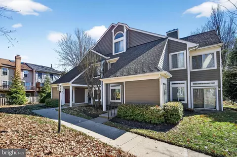 12200 Fort Buffalo Cir #527, Fairfax, VA 22033