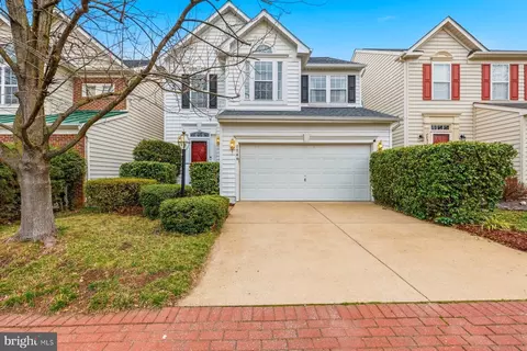 7744 Porters Hill Ln, Lorton, VA 22079