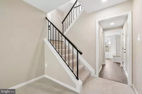 7800 Solomon Seal Dr, Springfield, VA 22152 photo 42