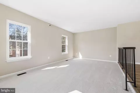 7800 Solomon Seal Dr, Springfield, VA 22152 photo 11