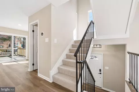 7800 Solomon Seal Dr, Springfield, VA 22152 photo 7