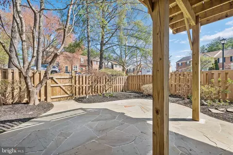 7800 Solomon Seal Dr, Springfield, VA 22152 photo 54