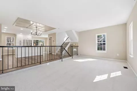 7800 Solomon Seal Dr, Springfield, VA 22152 photo 9