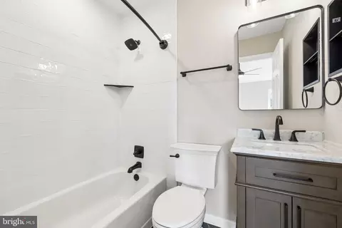 7800 Solomon Seal Dr, Springfield, VA 22152 photo 40