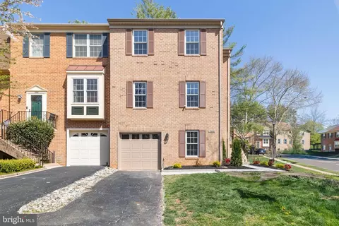 7800 Solomon Seal Dr, Springfield, VA 22152 photo 4