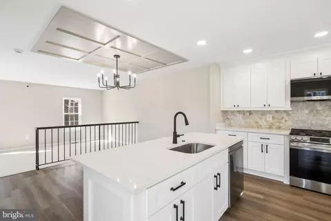 7800 Solomon Seal Dr, Springfield, VA 22152 photo 19