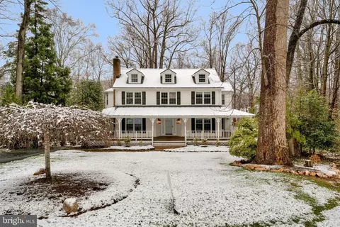 6800 Jeremiah Ct, Fairfax Station, VA 22039