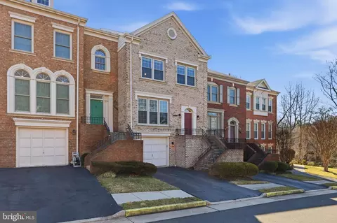 Exterior - 8027 Tanworth Ct, Springfield, VA 22152 photo 8 of 8