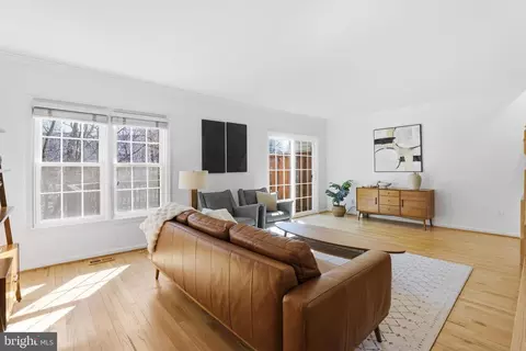 Living - 8027 Tanworth Ct, Springfield, VA 22152 photo 1 of 7