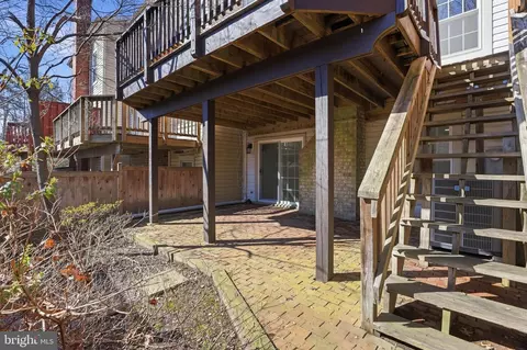 Exterior - 8027 Tanworth Ct, Springfield, VA 22152 photo 6 of 8