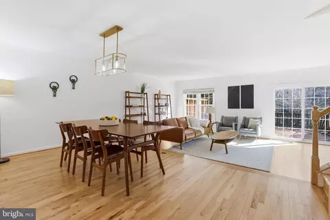 Dining - 8027 Tanworth Ct, Springfield, VA 22152 photo 3 of 3