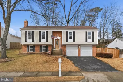 8118 Viola St, Springfield, VA 22152