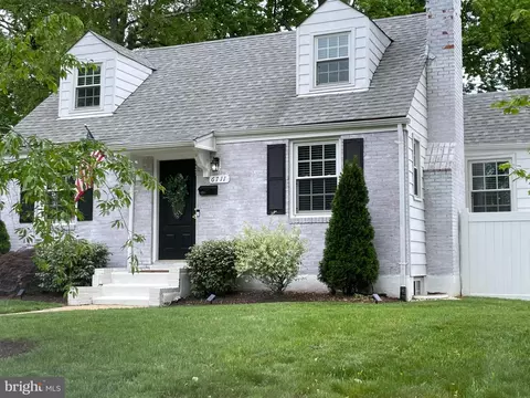6711 Farragut Ave, Falls Church, VA 22042