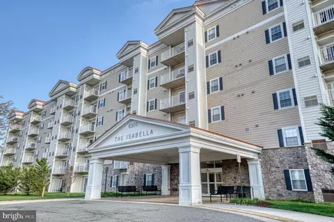 6301 Edsall Rd #418, Alexandria, VA 22312