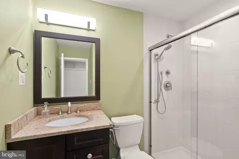 Bath - 8108 Carrick Ln, Springfield, VA 22151 photo 2 of 3